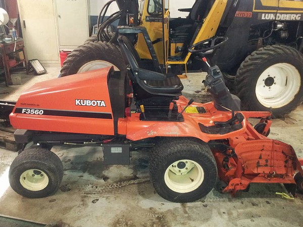 KUBOTA F3560, tłoki i pierścienie silnika
